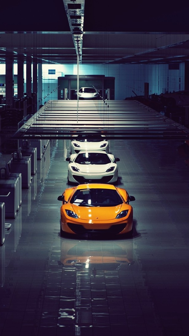 McLaren-MP4-12C-iPhone-5-wallpaper