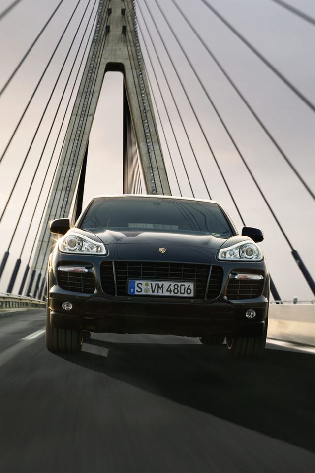 обои на iphone 4s porsche cayenne