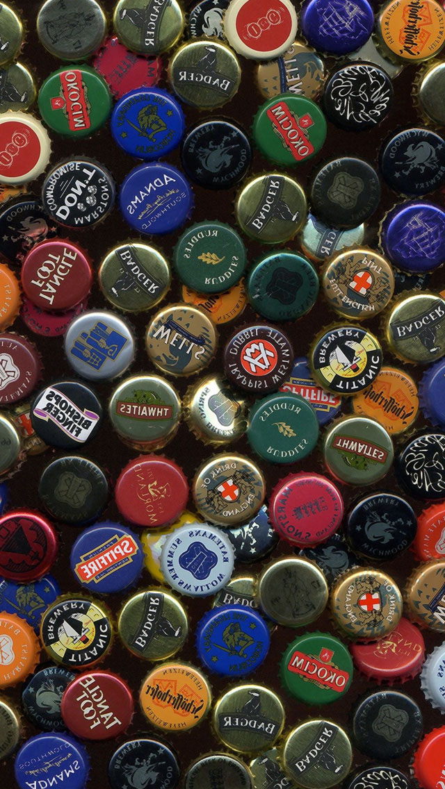 Beer-Tube-Cover-iphone-5-wallpaper-ilikewallpaper_com.jpg